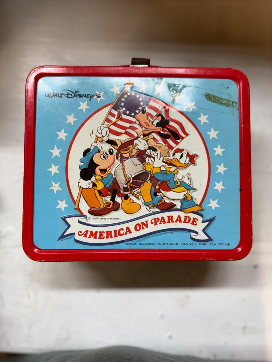 Disney America on Parade Lunchbox