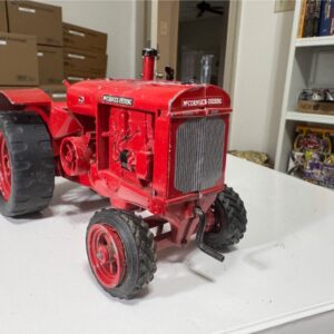 Vintage ERTL 1:16 Scale McCormick-Deering W-30 "Limited Edition 1997" Die-Cast Tractor